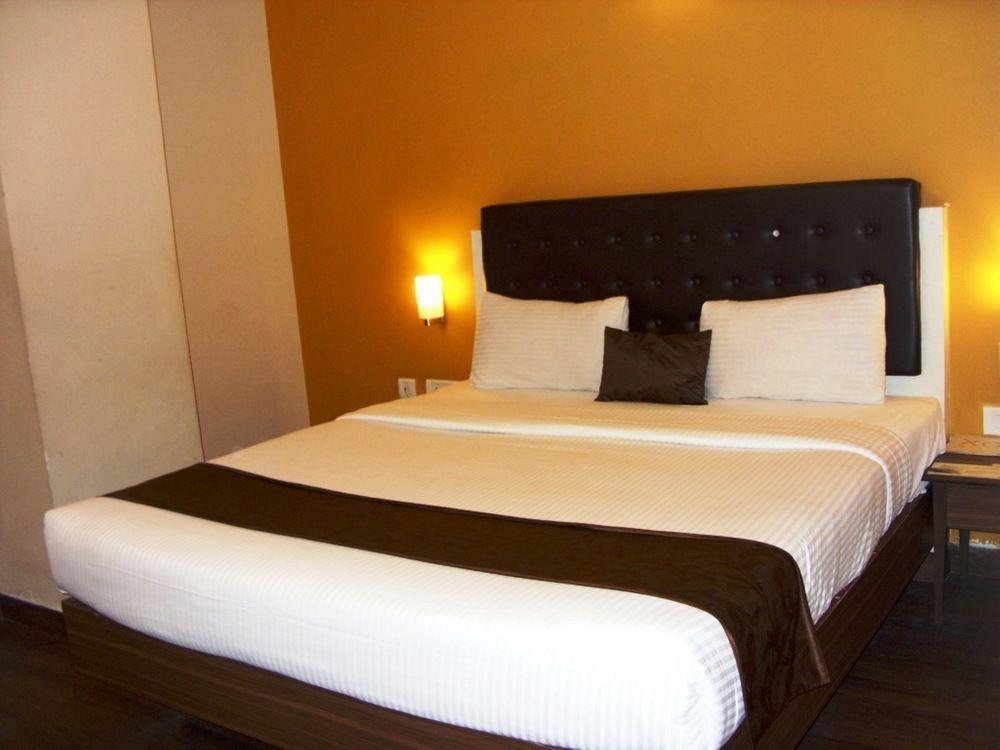 Mango Hotels, Samed Agra アーグラ エクステリア 写真