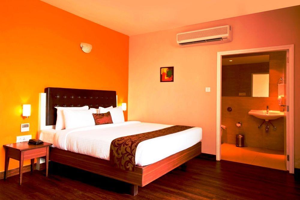 Mango Hotels, Samed Agra アーグラ エクステリア 写真